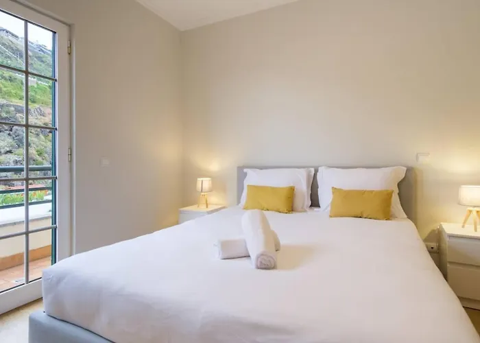 Brava 3-bed - Location & Free Parking